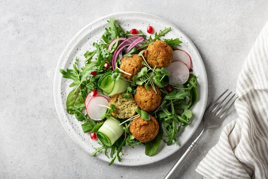 Falafel Salad